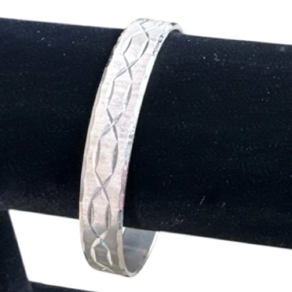 Vintage MONET Silver Tone Etched Criss Cross Design Bangle Bracelet